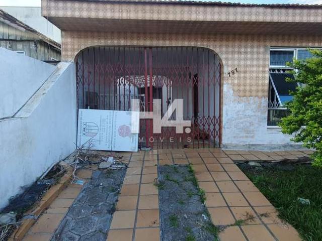 Casa / Sobrado para Venda em Curitiba/PR Tingui 3 Quartos