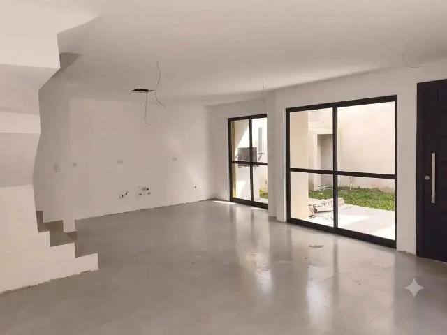 Casa / Sobrado para Venda em Curitiba/PR Uberaba 3 Quartos