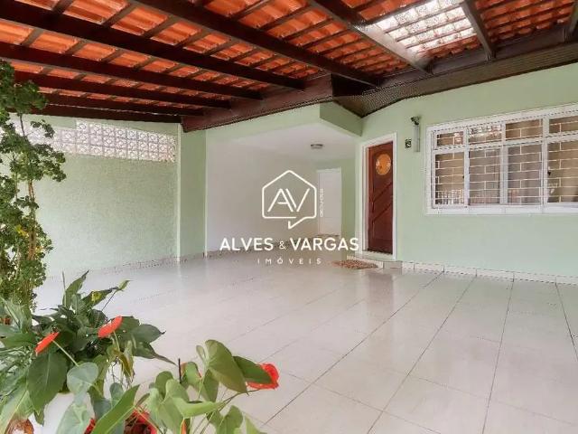 Casa / Sobrado para Venda em Curitiba/PR Uberaba 3 Quartos
