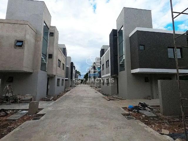 Casa / Sobrado para Venda em Curitiba/PR Uberaba 3 Quartos