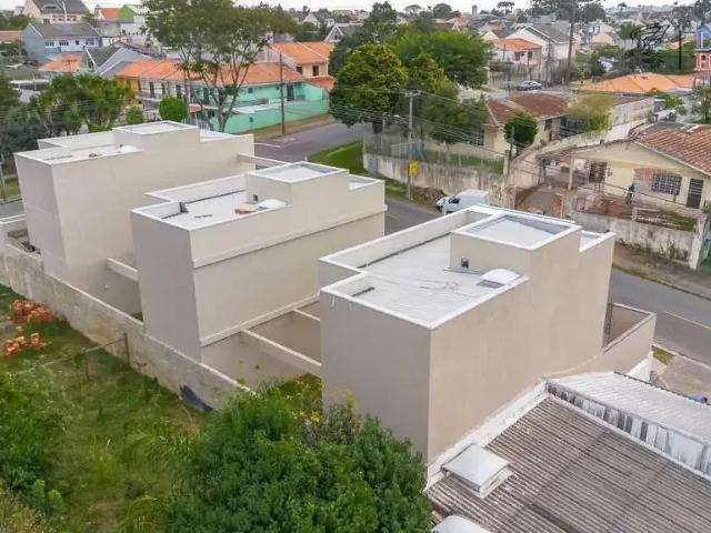 Casa / Sobrado para Venda em Curitiba/PR Uberaba 3 Quartos