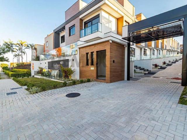 Casa / Sobrado para Venda em Curitiba/PR Uberaba 3 Quartos