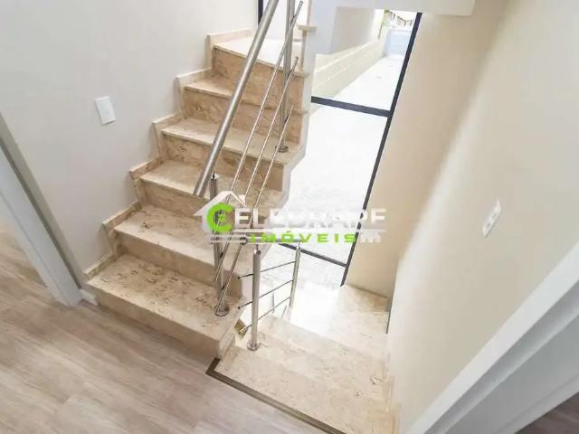 Casa / Sobrado para Venda em Curitiba/PR Uberaba 3 Quartos