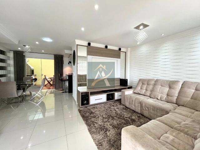Casa / Sobrado para Venda em Curitiba/PR Uberaba 3 Quartos
