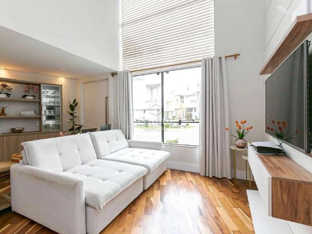 Casa / Sobrado para Venda em Curitiba/PR Uberaba 4 Quartos