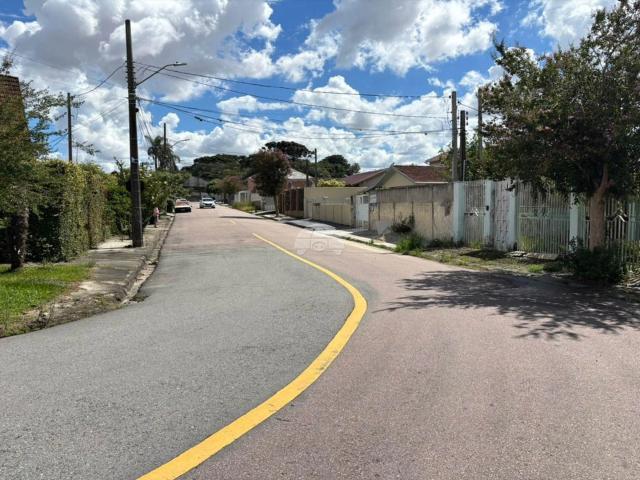 Casa / Sobrado para Venda em Curitiba/PR Uberaba 4 Quartos