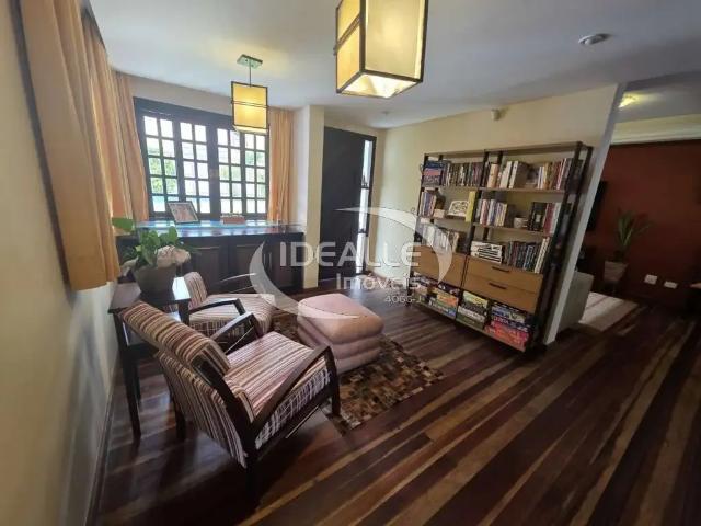 Casa / Sobrado para Venda em Curitiba/PR Vista Alegre 4 Quartos