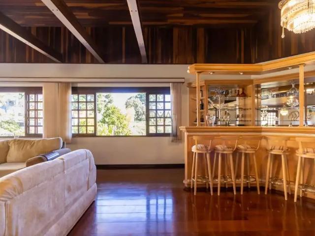 Casa / Sobrado para Venda em Curitiba/PR Vista Alegre 5 Quartos
