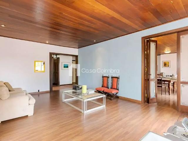 Casa / Sobrado para Venda em Curitiba/PR Vista Alegre 6 Quartos