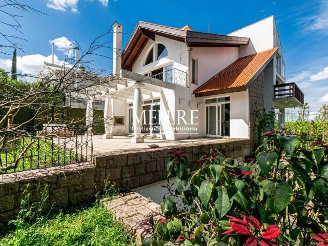 Casa / Sobrado para Venda em Curitiba/PR Vista Alegre 2 Quartos