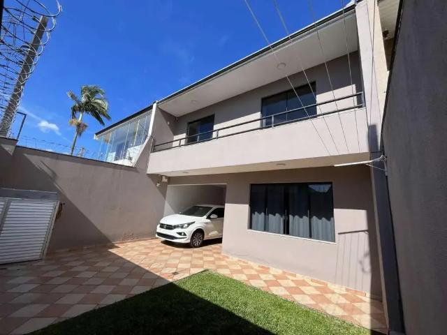 Casa / Sobrado para Venda em Curitiba/PR Xaxim 3 Quartos