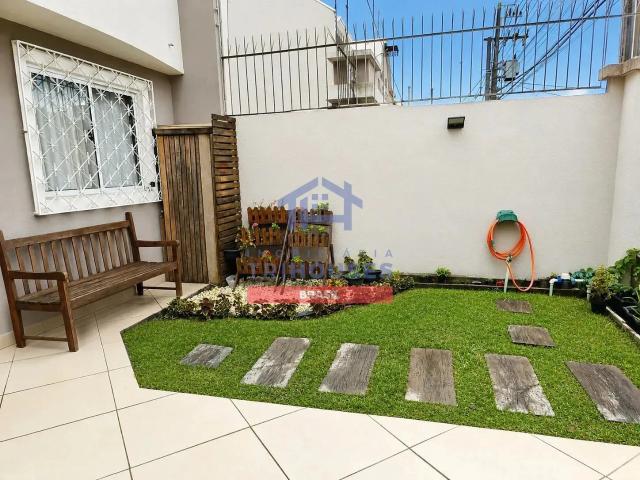 Casa / Sobrado para Venda em Curitiba/PR Xaxim 3 Quartos