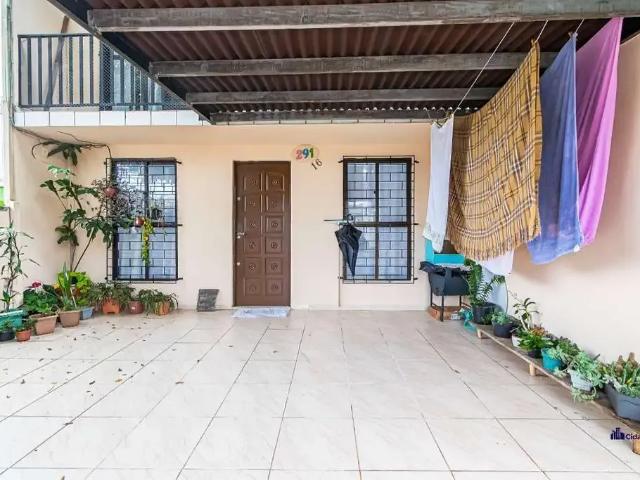 Casa / Sobrado para Venda em Curitiba/PR Xaxim 3 Quartos