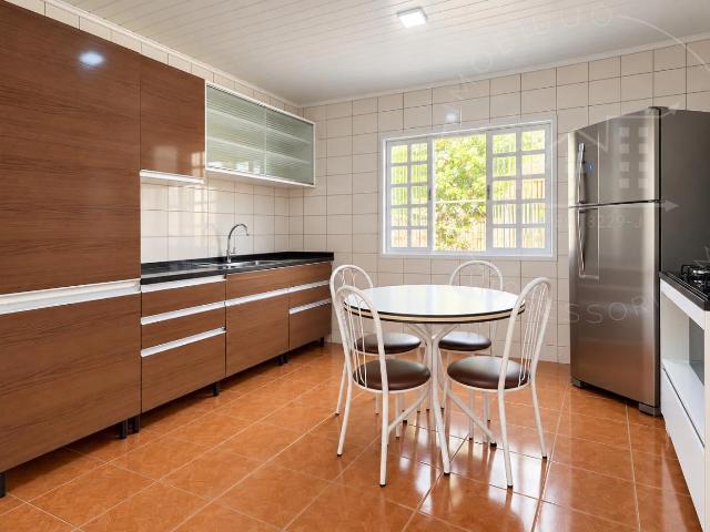 Casa / Sobrado para Venda em Curitiba/PR Xaxim 3 Quartos