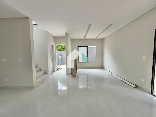 Casa / Sobrado para Venda em Curitiba/PR Xaxim 3 Quartos