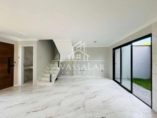 Casa / Sobrado para Venda em Curitiba/PR Xaxim 3 Quartos