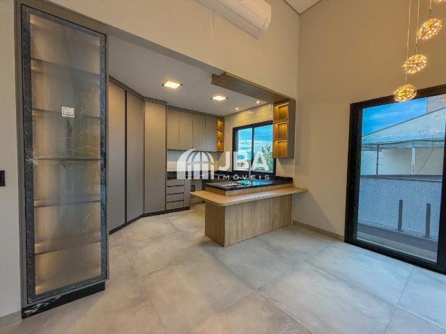 Casa / Sobrado para Venda em Curitiba/PR Xaxim 3 Quartos