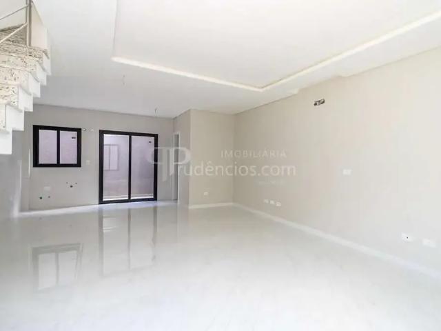 Casa / Sobrado para Venda em Curitiba/PR Xaxim 3 Quartos