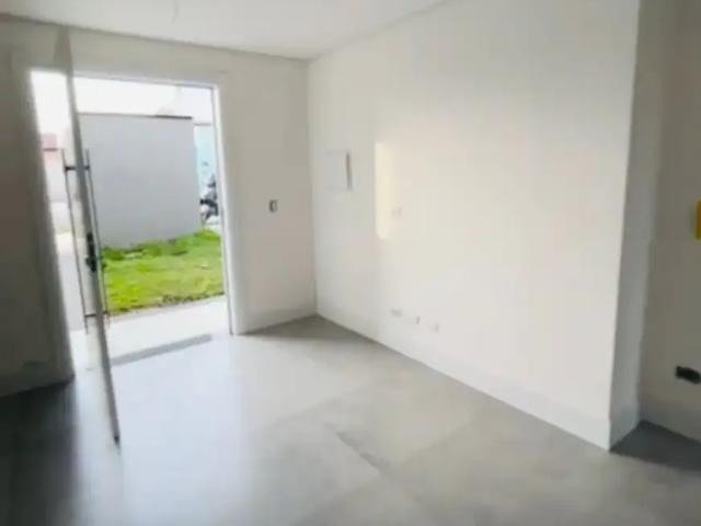 Casa / Sobrado para Venda em Curitiba/PR Xaxim 3 Quartos