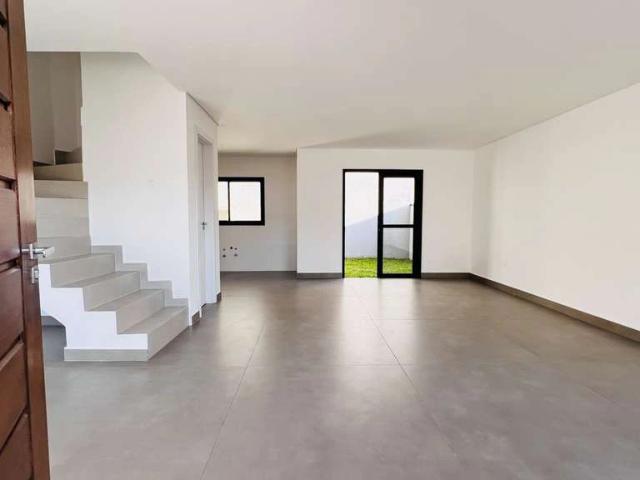 Casa / Sobrado para Venda em Curitiba/PR Xaxim 3 Quartos