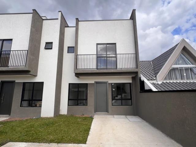 Casa / Sobrado para Venda em Curitiba/PR Xaxim 3 Quartos