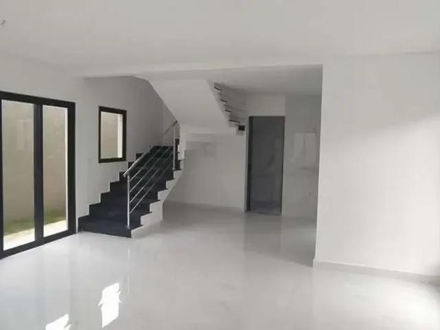 Casa / Sobrado para Venda em Curitiba/PR Xaxim 3 Quartos