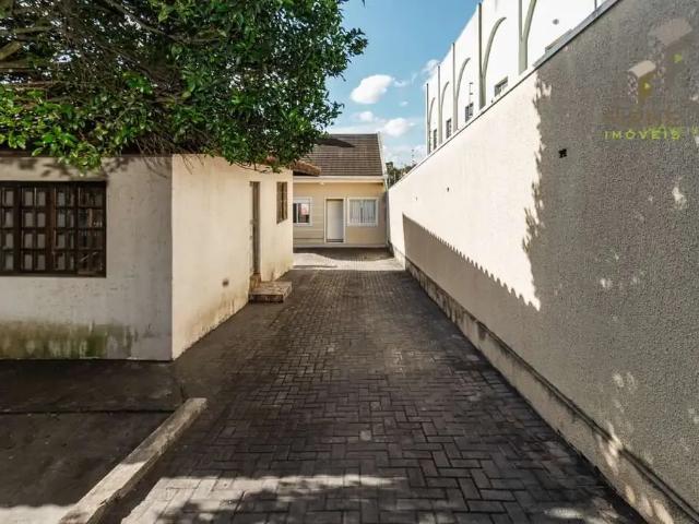 Casa / Sobrado para Venda em Curitiba/PR Xaxim 4 Quartos