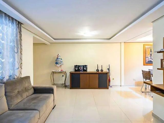 Casa / Sobrado para Venda em Curitiba/PR Xaxim 4 Quartos