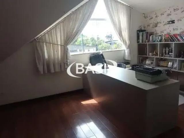 Casa / Sobrado para Venda em Curitiba/PR Xaxim 4 Quartos