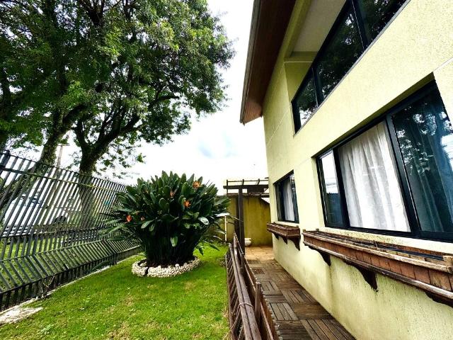 Casa / Sobrado para Venda em Curitiba/PR Xaxim 4 Quartos