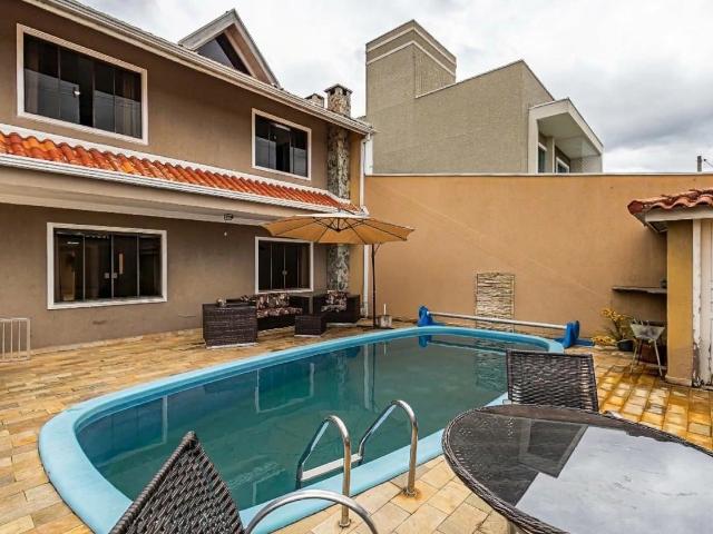 Casa / Sobrado para Venda em Curitiba/PR Xaxim 5 Quartos
