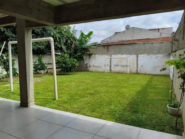 Casa / Sobrado para Venda em Curitiba/PR Xaxim 5 Quartos
