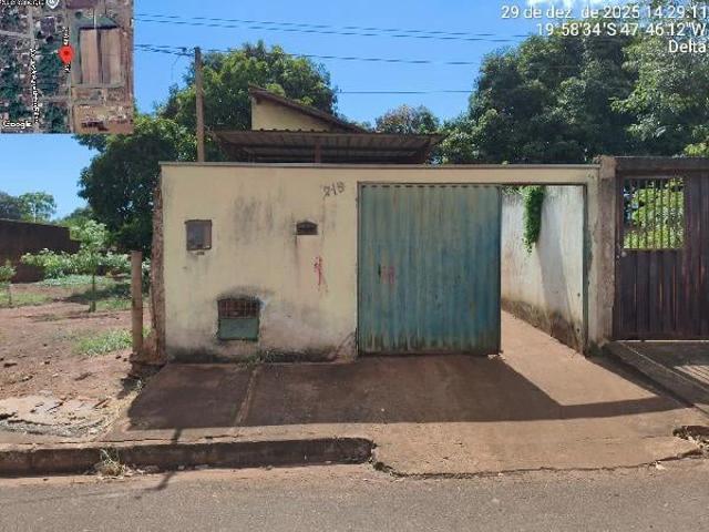 Casa / Sobrado para Venda em Delta/MG Centro 2 Quartos