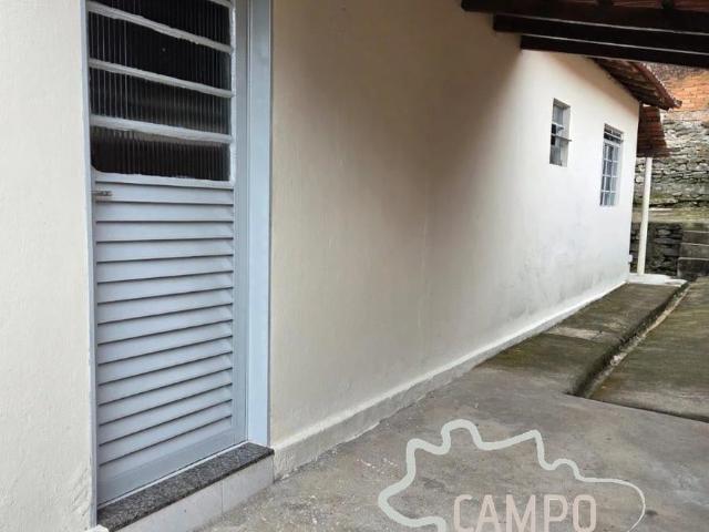 Casa / Sobrado para Venda em Delfim Moreira/MG Centro 3 Quartos
