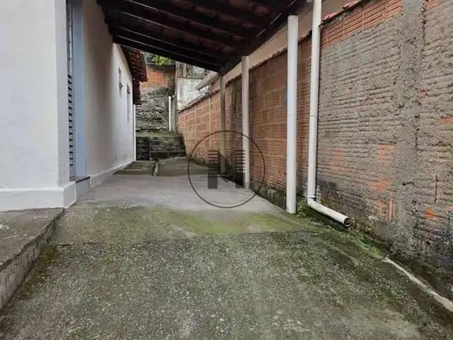 Casa / Sobrado para Venda em Delfim Moreira/MG Centro 3 Quartos