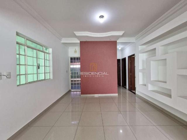 Casa / Sobrado para Venda em Divinópolis/MG Morada Nova 3 Quartos