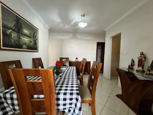 Casa / Sobrado para Venda em Divinópolis/MG Bom Pastor 3 Quartos