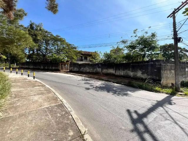Casa / Sobrado para Venda em Divinópolis/MG Bom Pastor 4 Quartos