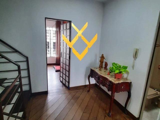 Casa / Sobrado para Venda em Divinópolis/MG Centro 4 Quartos