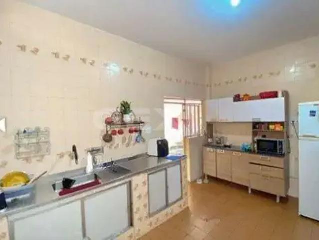 Casa / Sobrado para Venda em Divinópolis/MG Centro 5 Quartos