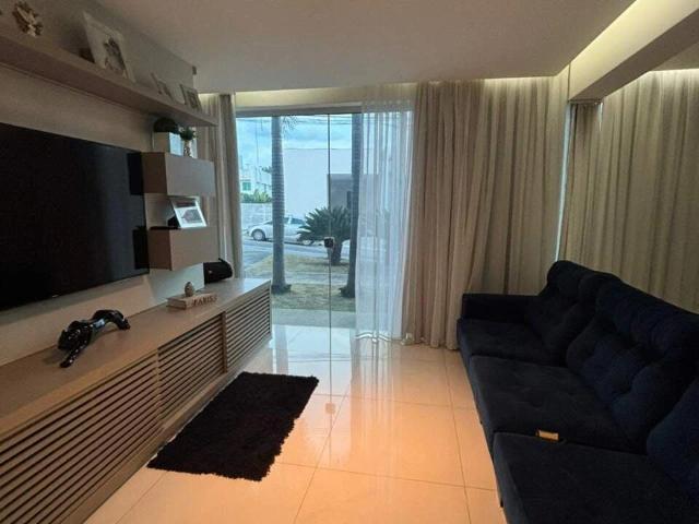Casa / Sobrado para Venda em Divinópolis/MG Condomínio Ville Royalle 3 Quartos
