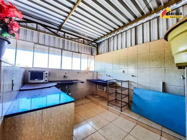 Casa / Sobrado para Venda em Divinópolis/MG Danilo Passos 4 Quartos