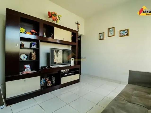 Casa / Sobrado para Venda em Divinópolis/MG Davanuze 3 Quartos
