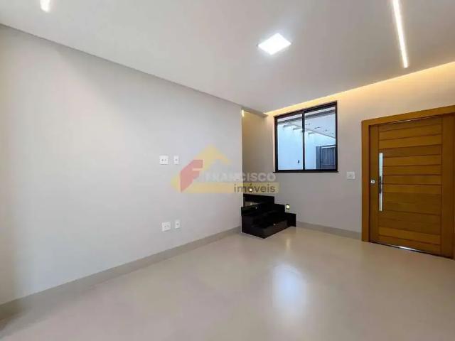 Casa / Sobrado para Venda em Divinópolis/MG Fábio Notini 3 Quartos