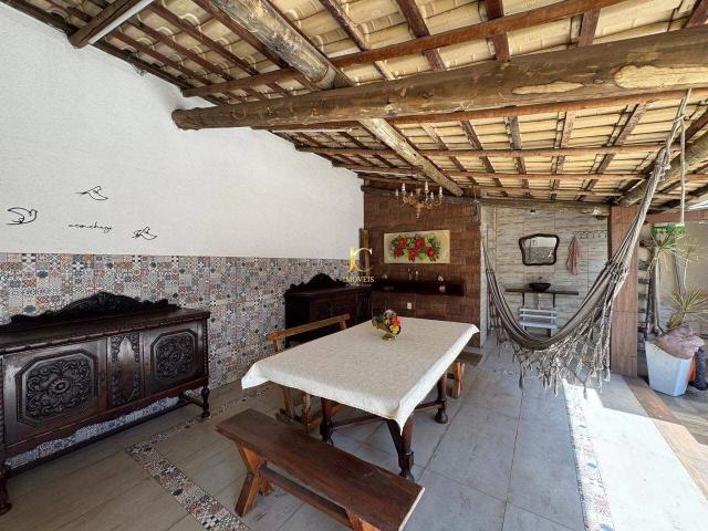 Casa / Sobrado para Venda em Divinópolis/MG Interlagos 6 Quartos