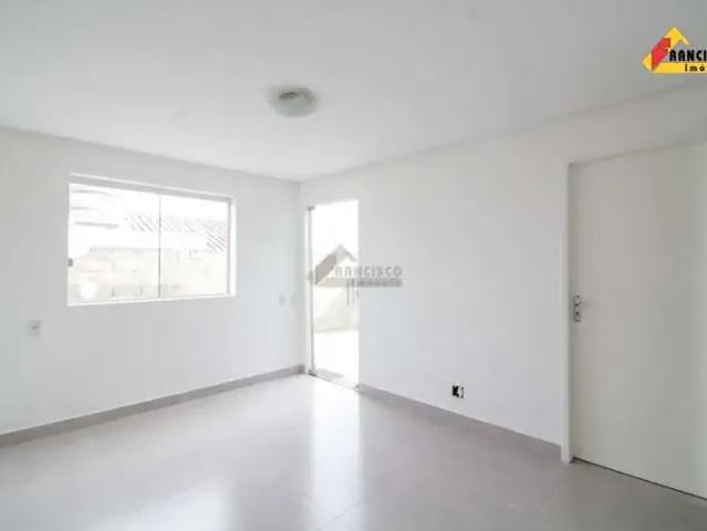 Casa / Sobrado para Venda em Divinópolis/MG Residencial Lagoa dos Mandarins 3 Quartos