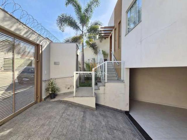 Casa / Sobrado para Venda em Divinópolis/MG São José 3 Quartos