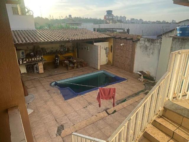 Casa / Sobrado para Venda em Divinópolis/MG São José 5 Quartos