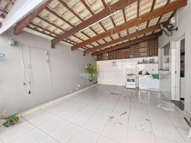 Casa / Sobrado para Venda em Divinópolis/MG São Roque 3 Quartos