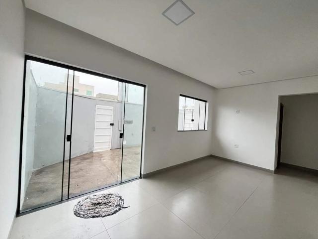 Casa / Sobrado para Venda em Divinópolis/MG São Roque 3 Quartos